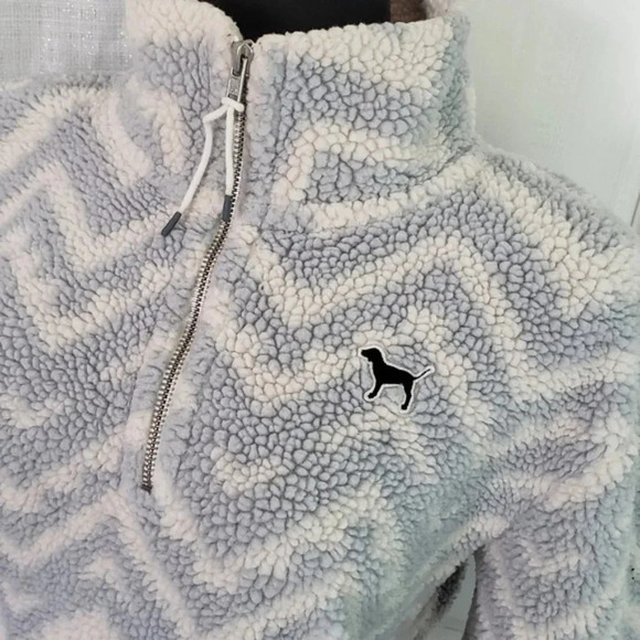 LPINK BY VICTORIA’S Secret Fluffy Pullover Small - Picture 6 of 6